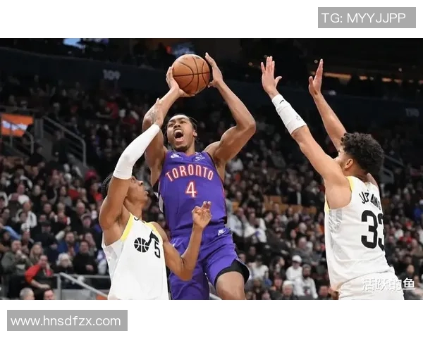 季后赛激战再升级骑士与猛龙第三场对决精彩回顾与分析